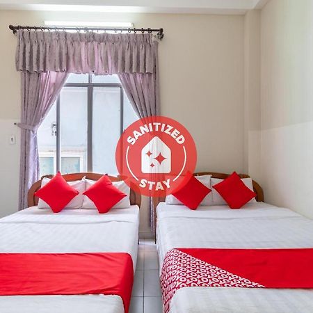 Oyo 242 Thien Thanh Hotel Da Nang Luaran gambar